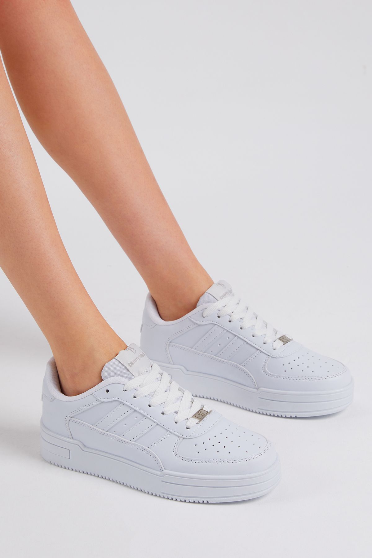 Unisex Beyaz Beyaz Yanı Çizgili Bağcıklı Rahat Kalıp Sneaker